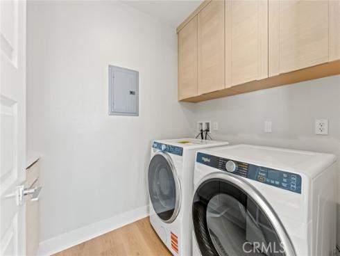 209  Stage  , Irvine, CA