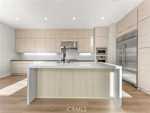 209  Stage  , Irvine, CA