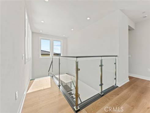 209  Stage  , Irvine, CA