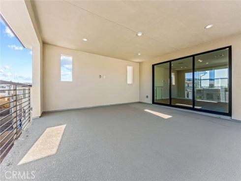 209  Stage  , Irvine, CA