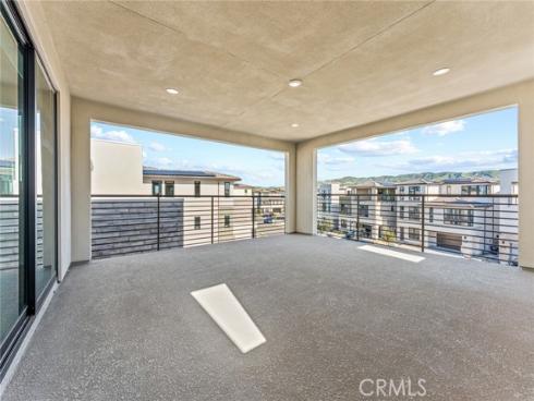 209  Stage  , Irvine, CA