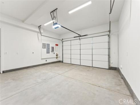 209  Stage  , Irvine, CA