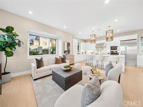 126  Scale  , Irvine, CA