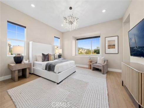 126  Scale  , Irvine, CA