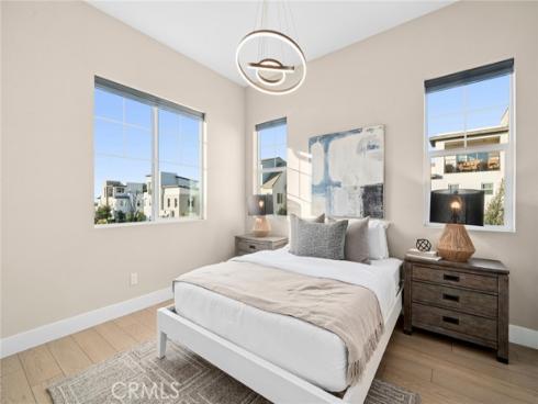 126  Scale  , Irvine, CA