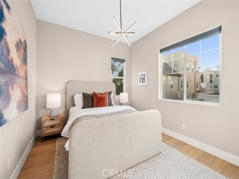 126  Scale  , Irvine, CA