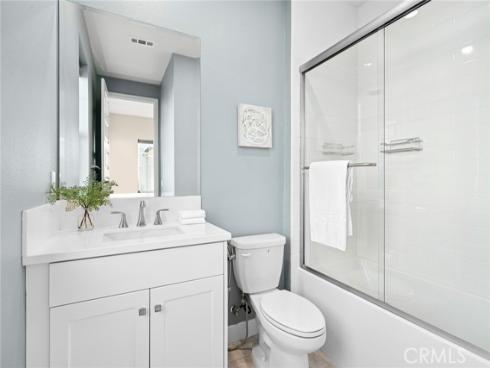 126  Scale  , Irvine, CA