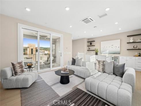 126  Scale  , Irvine, CA