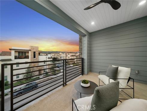 126  Scale  , Irvine, CA