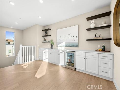 126  Scale  , Irvine, CA