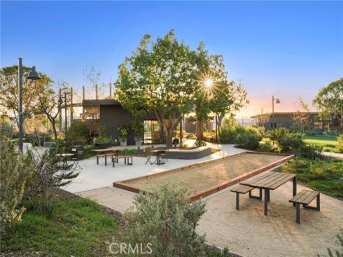 126  Scale  , Irvine, CA