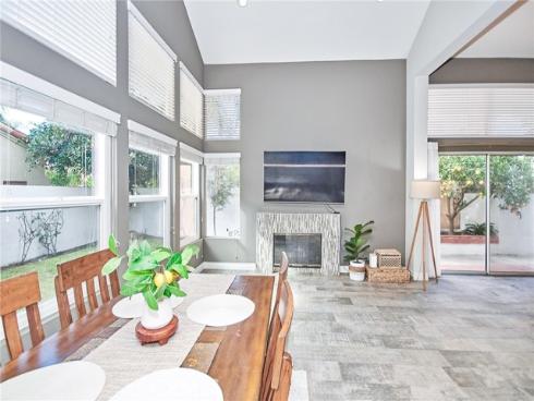 19  Las Cruces  , Irvine, CA