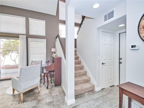 19  Las Cruces  , Irvine, CA