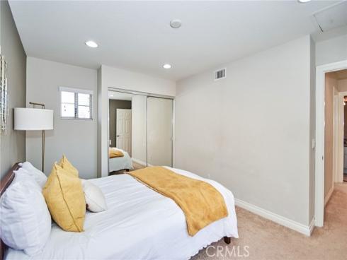 19  Las Cruces  , Irvine, CA