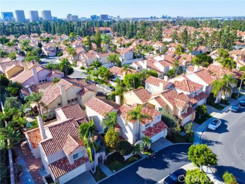 19  Las Cruces  , Irvine, CA