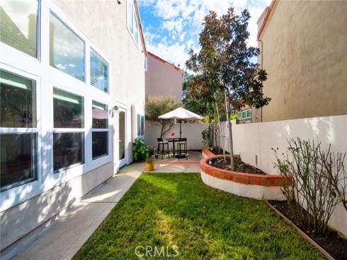 19  Las Cruces  , Irvine, CA