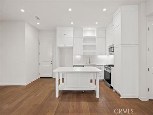 753  Spring Gdn  , Irvine, CA