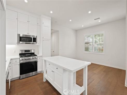 753  Spring Gdn  , Irvine, CA