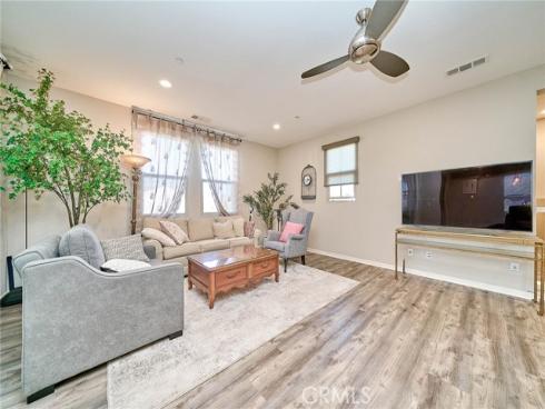 101  Trailblaze  , Irvine, CA