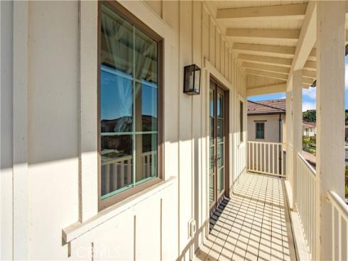 162  Statura  , Irvine, CA