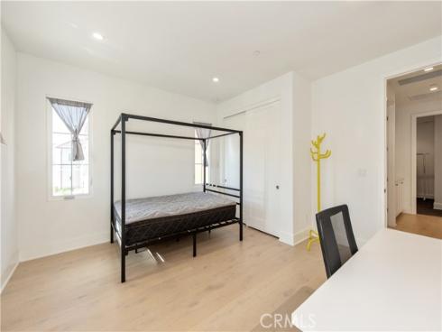 162  Statura  , Irvine, CA