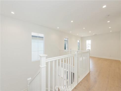 162  Statura  , Irvine, CA