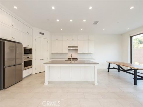 162  Statura  , Irvine, CA