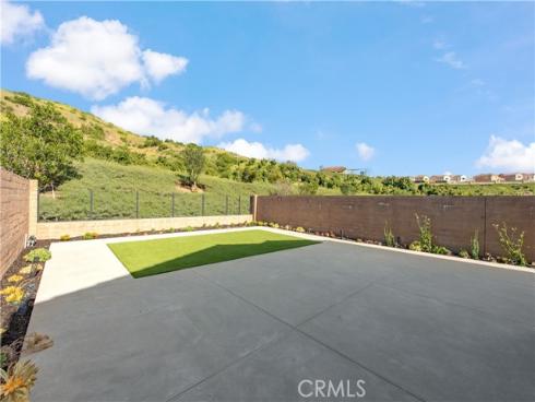 162  Statura  , Irvine, CA