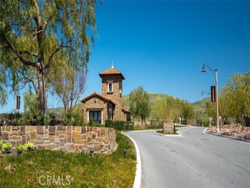 162  Statura  , Irvine, CA