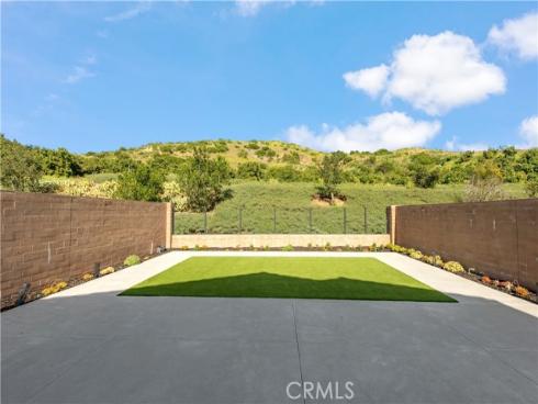 162  Statura  , Irvine, CA