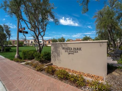 162  Statura  , Irvine, CA