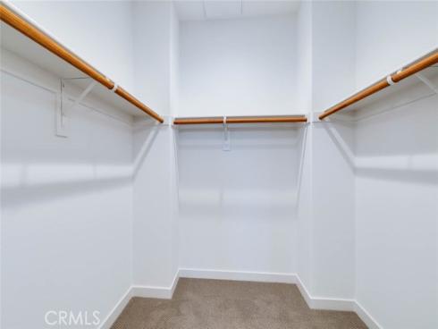 1077  Cadence  , Irvine, CA