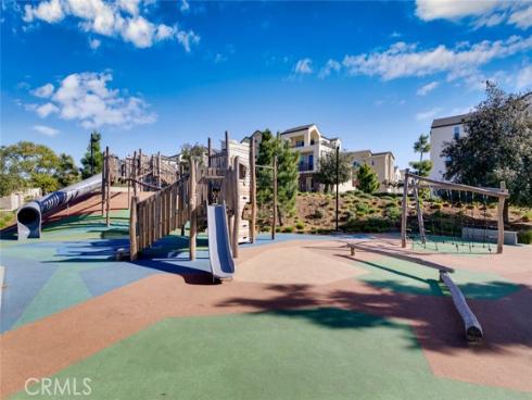 1077  Cadence  , Irvine, CA