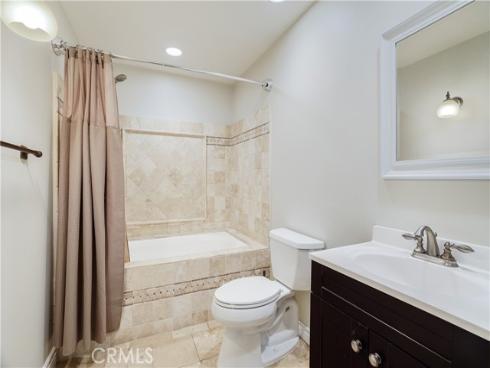 2243  Martin  217 , Irvine, CA