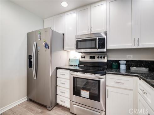 2243  Martin  217 , Irvine, CA