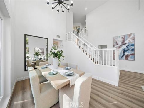 18  Broadleaf  , Irvine, CA