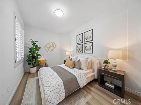 18  Broadleaf  , Irvine, CA