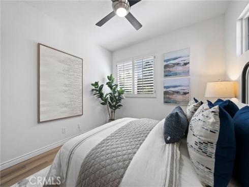 18  Broadleaf  , Irvine, CA