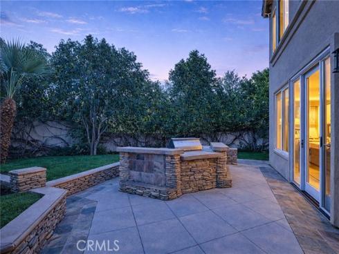 18  Broadleaf  , Irvine, CA