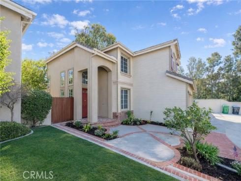 18  Broadleaf  , Irvine, CA