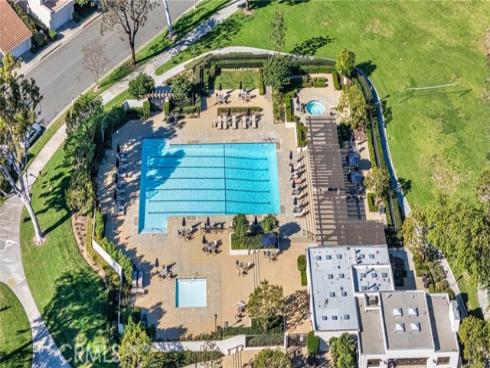 18  Broadleaf  , Irvine, CA