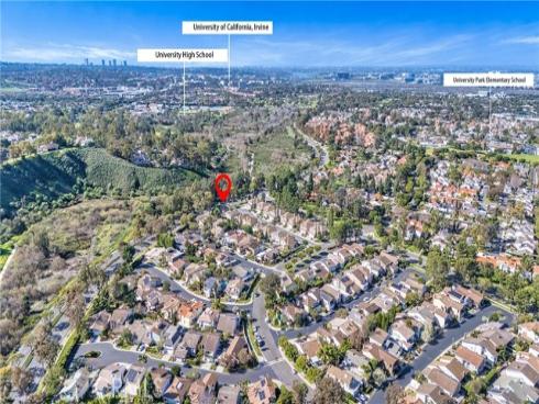 18  Broadleaf  , Irvine, CA