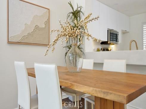 2233  Martin  216 , Irvine, CA