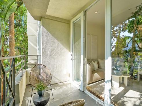 2233  Martin  216 , Irvine, CA