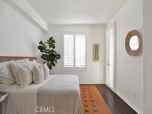 2233  Martin  216 , Irvine, CA