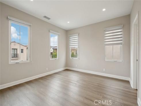 100  Omar  , Irvine, CA