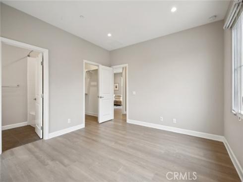 100  Omar  , Irvine, CA