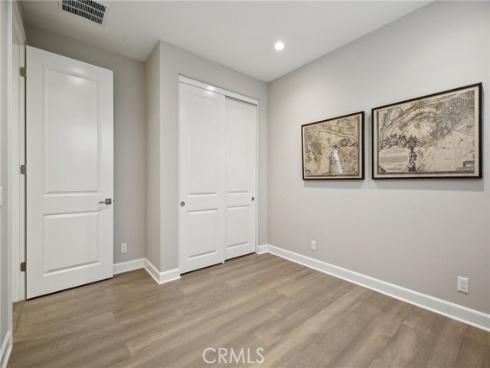 100  Omar  , Irvine, CA