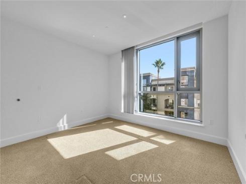 3044  Scholarship  , Irvine, CA