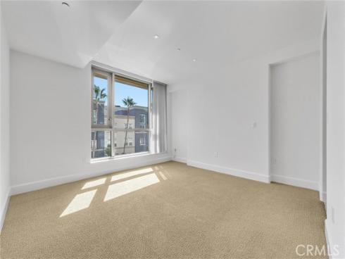 3044  Scholarship  , Irvine, CA